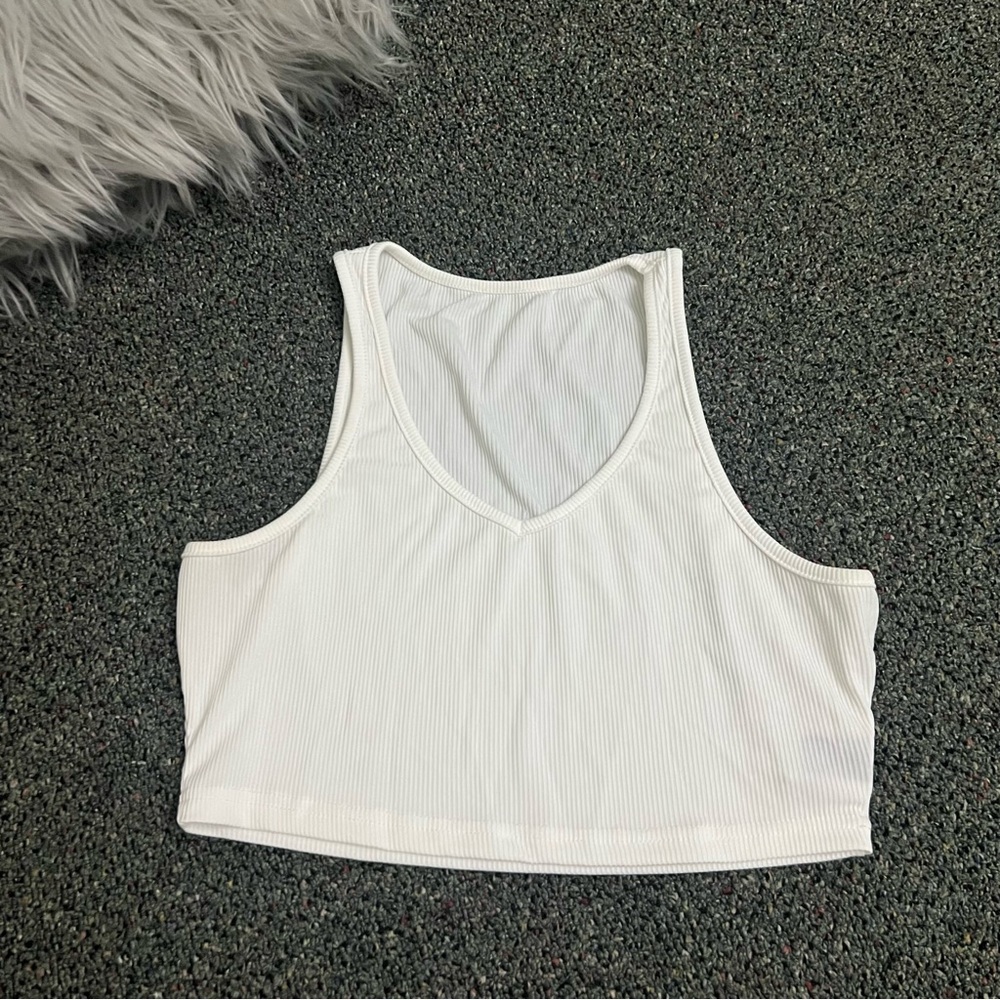 SHEIN White High Neck V-Neck Cropped Basic Ribbed Tank Top Casual Cute Shirt M - Picture 10 of 13